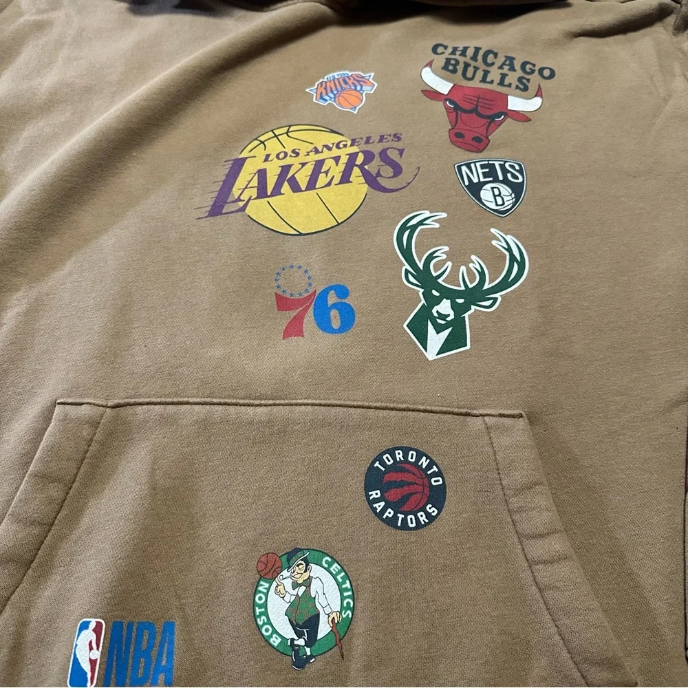 Hollister Brown Hoodie with NBA Logo, Collab with NBA, XL - Picture 2 of 6